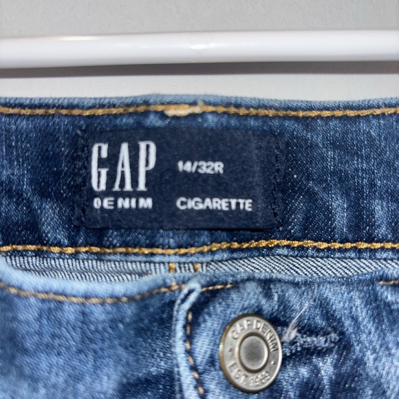 Ripped Gap Cigarette jeans - Picture 2 of 3